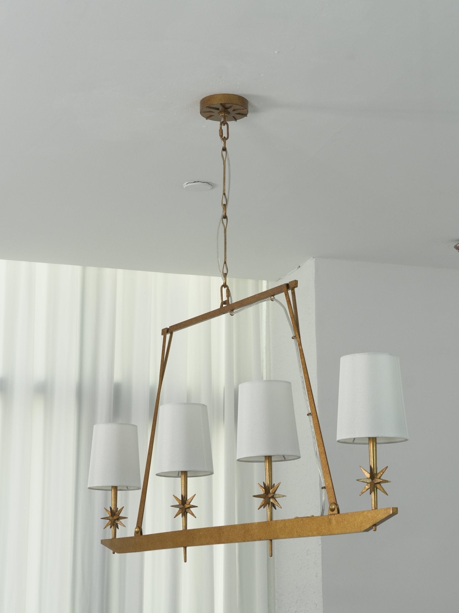 Lynve Brass Elegant Stellar Linear Chandelier