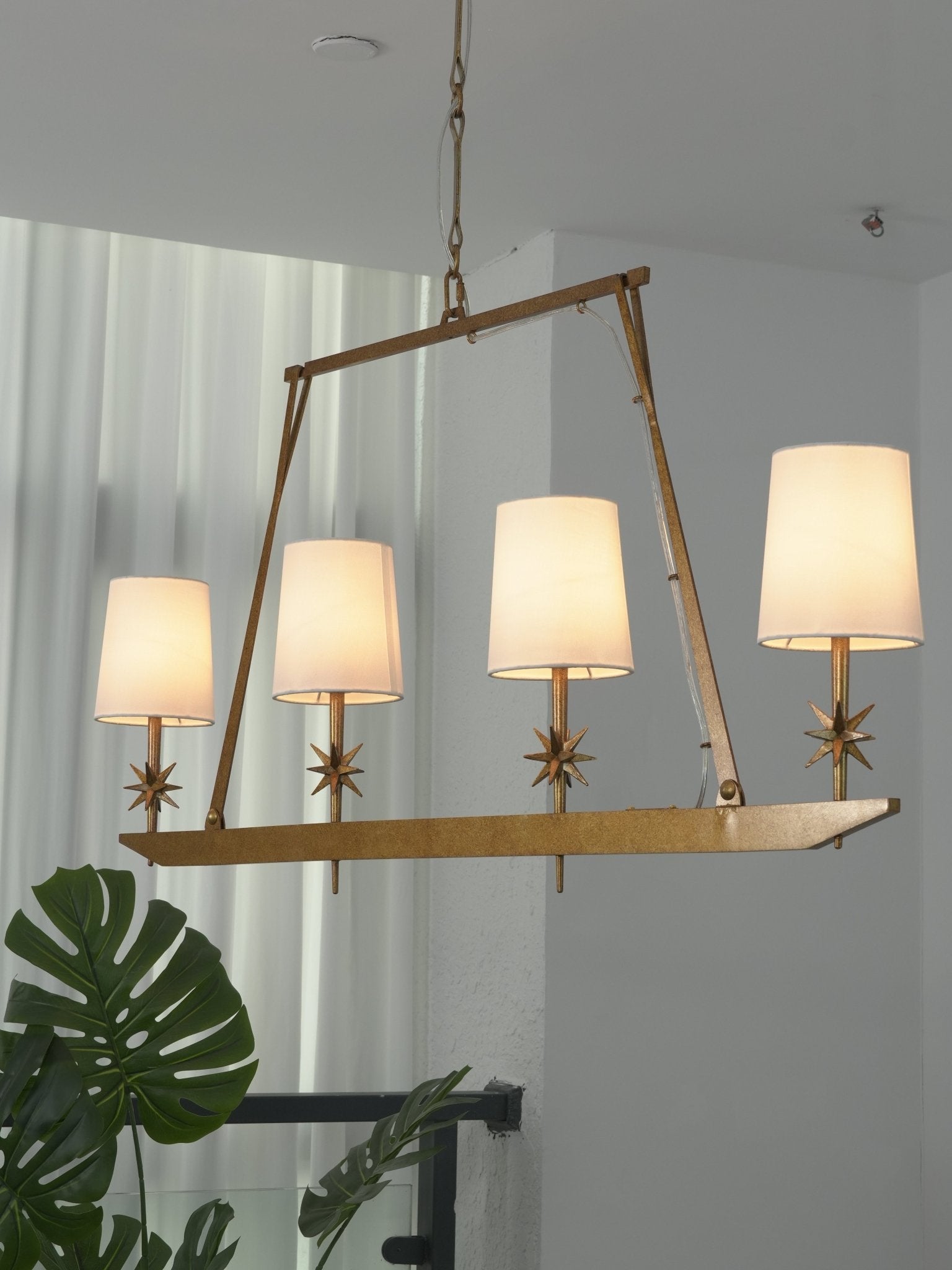 Lynve Brass Elegant Stellar Linear Chandelier