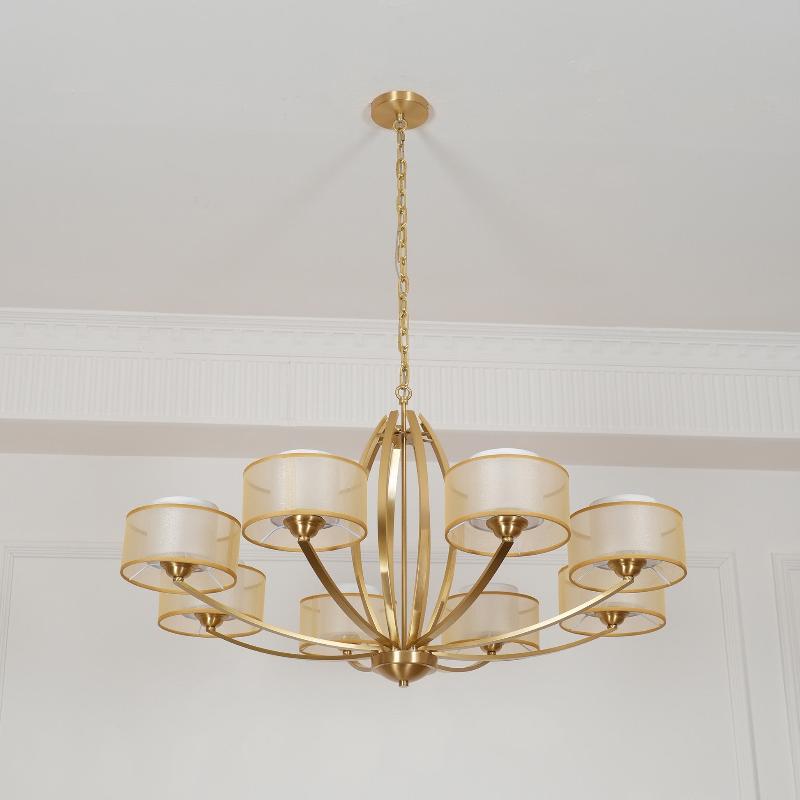 Lyvelus Chandelier