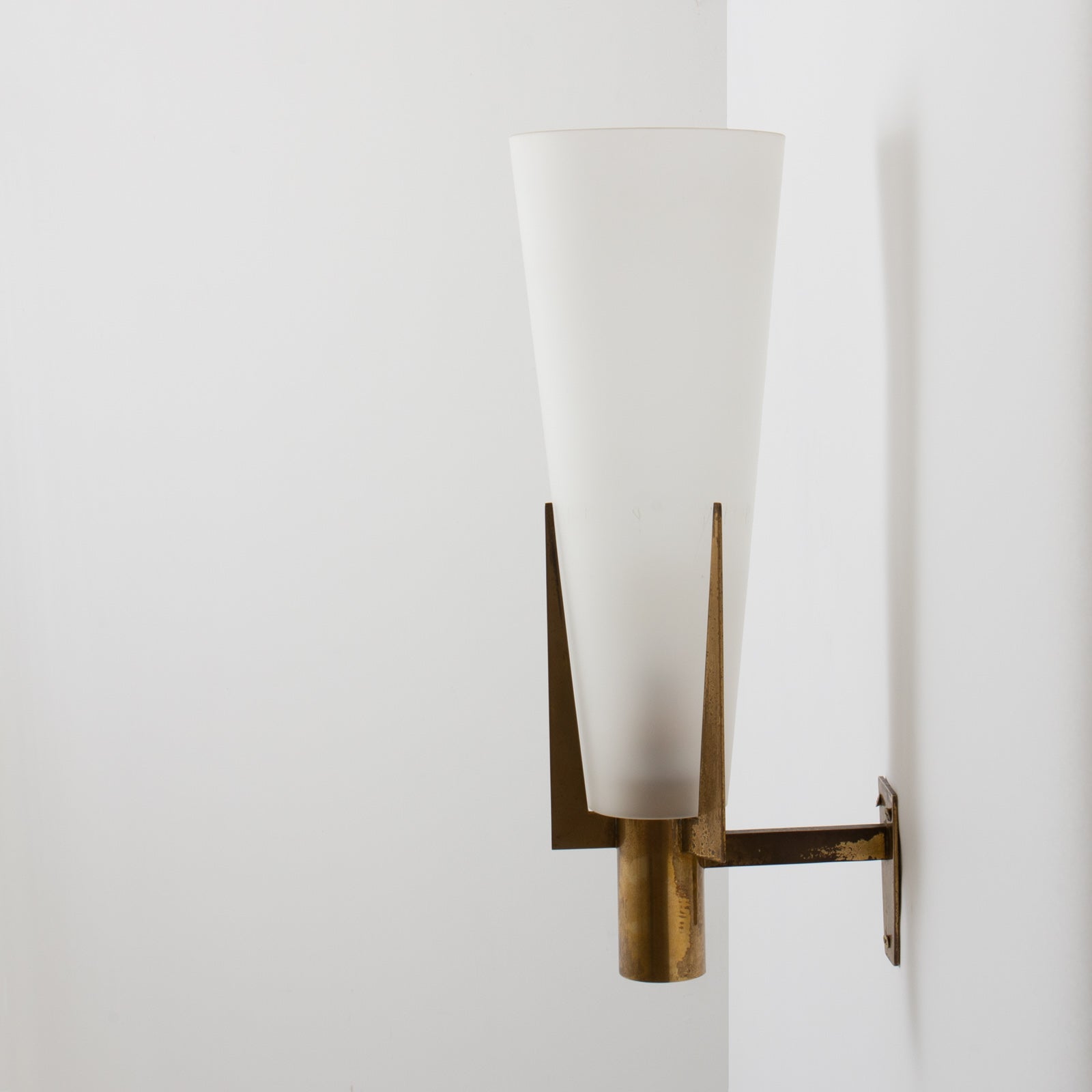 Vatalel Wall Lamp