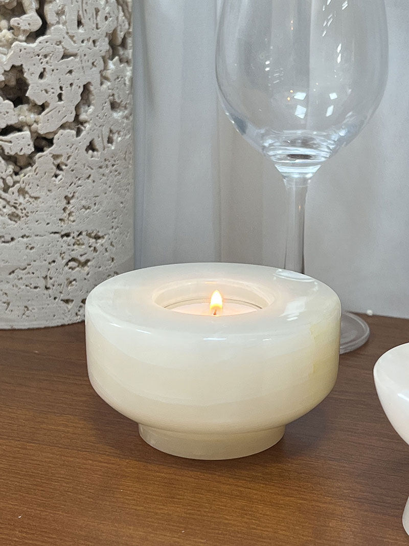 Nerinise Stone Halo Candle Holder Set