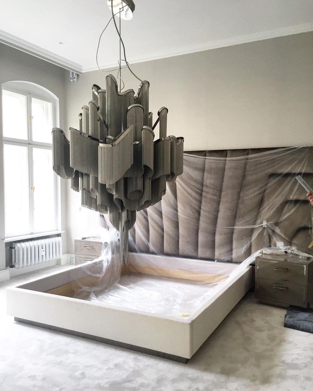 Noririne Stream Chain Chandelier