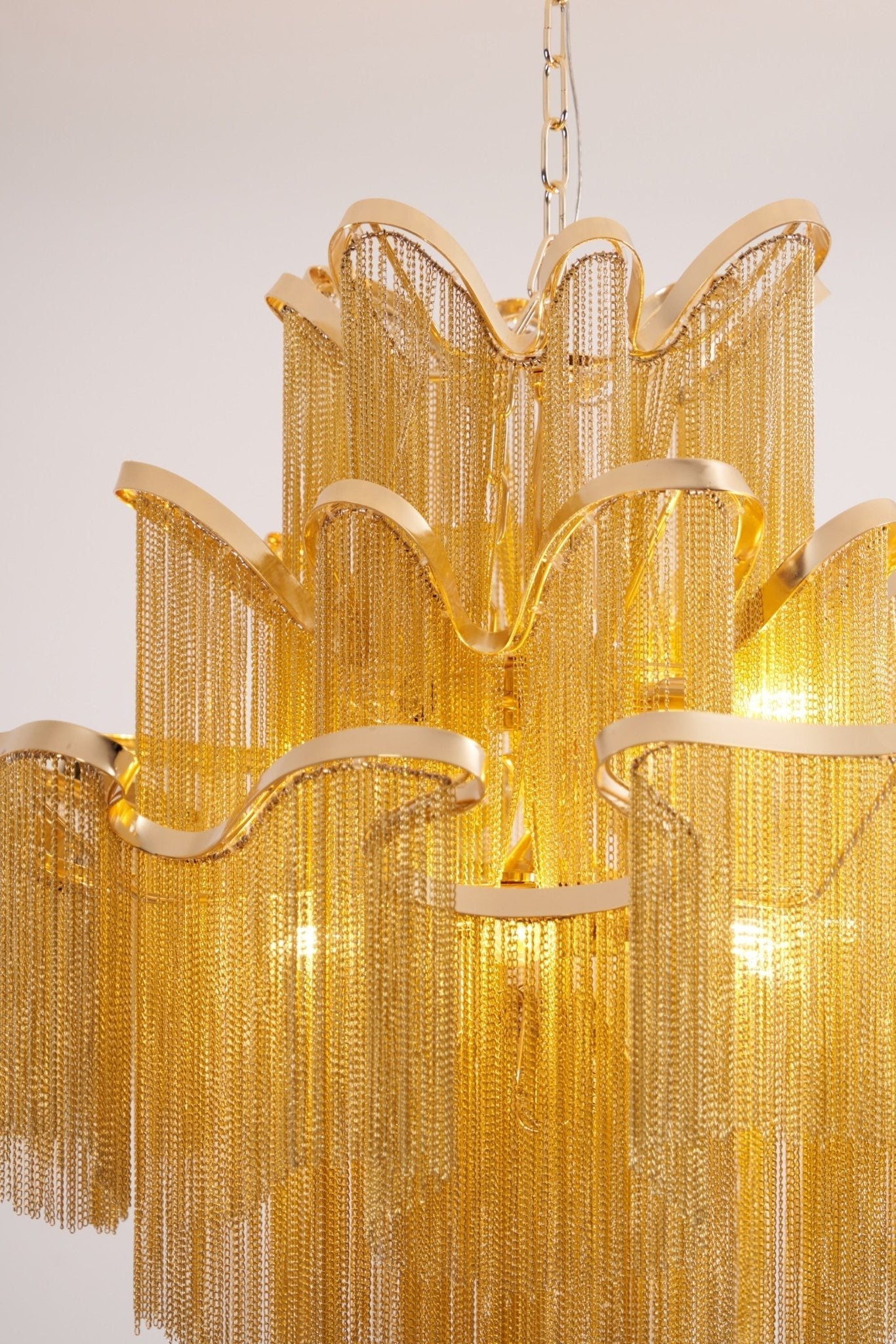 Noririne Stream Chain Chandelier