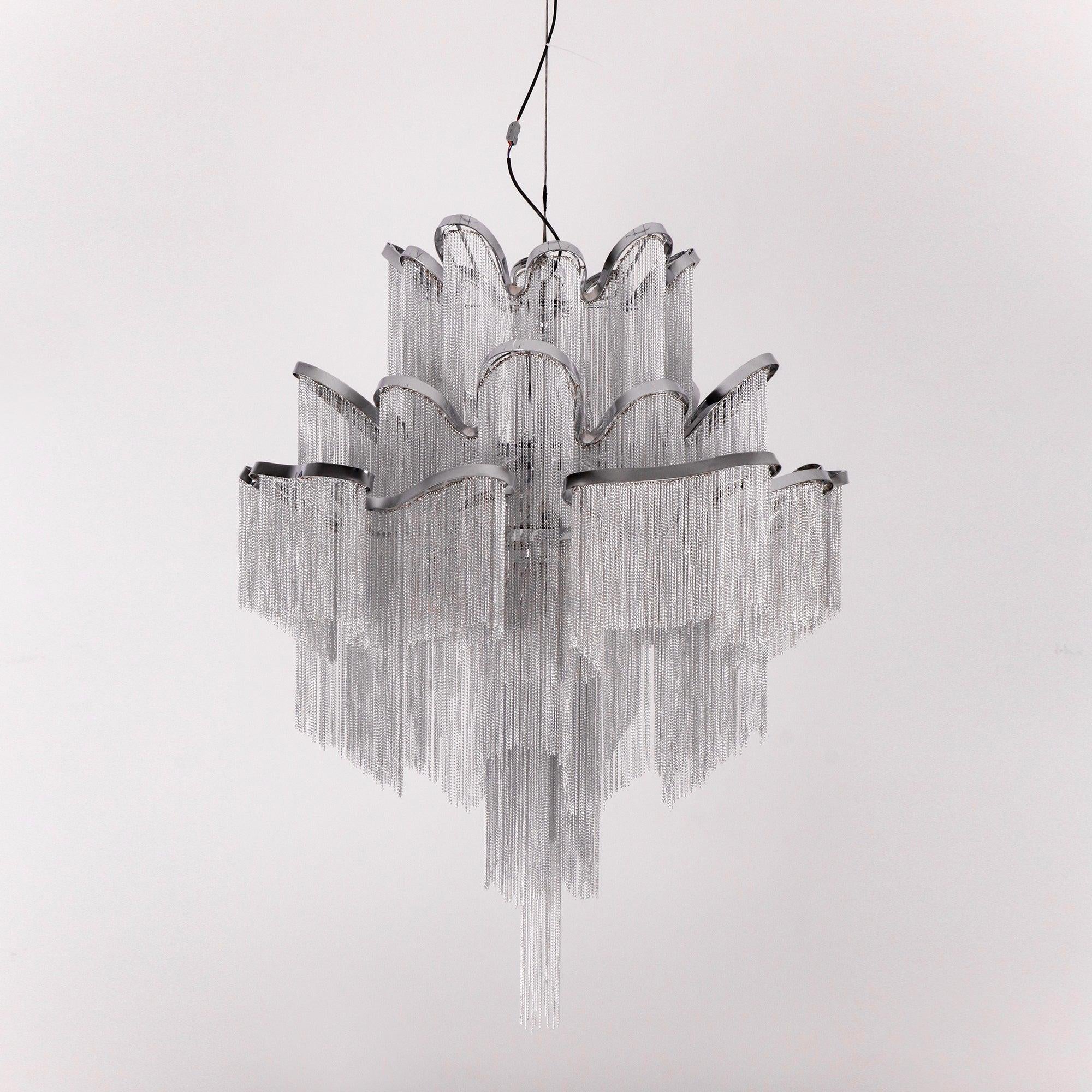 Noririne Stream Chain Chandelier