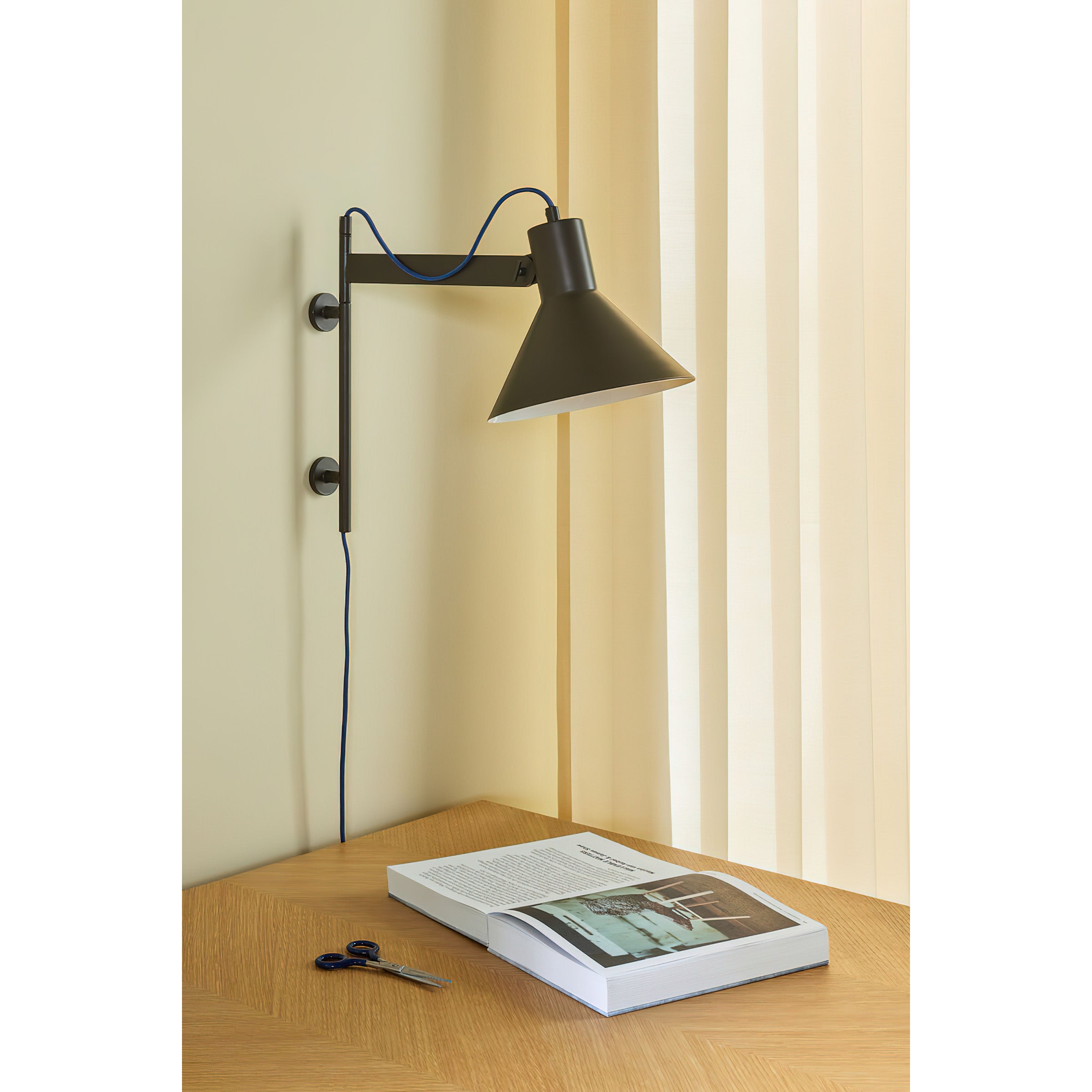 Avenirise Wall Lamp