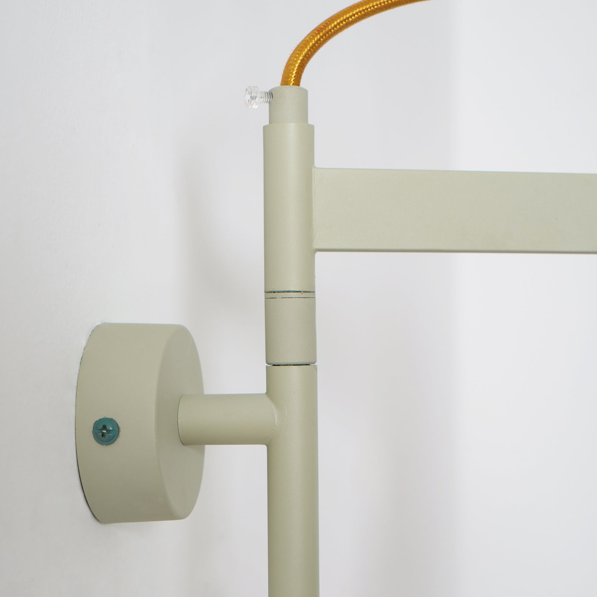 Avenirise Wall Lamp