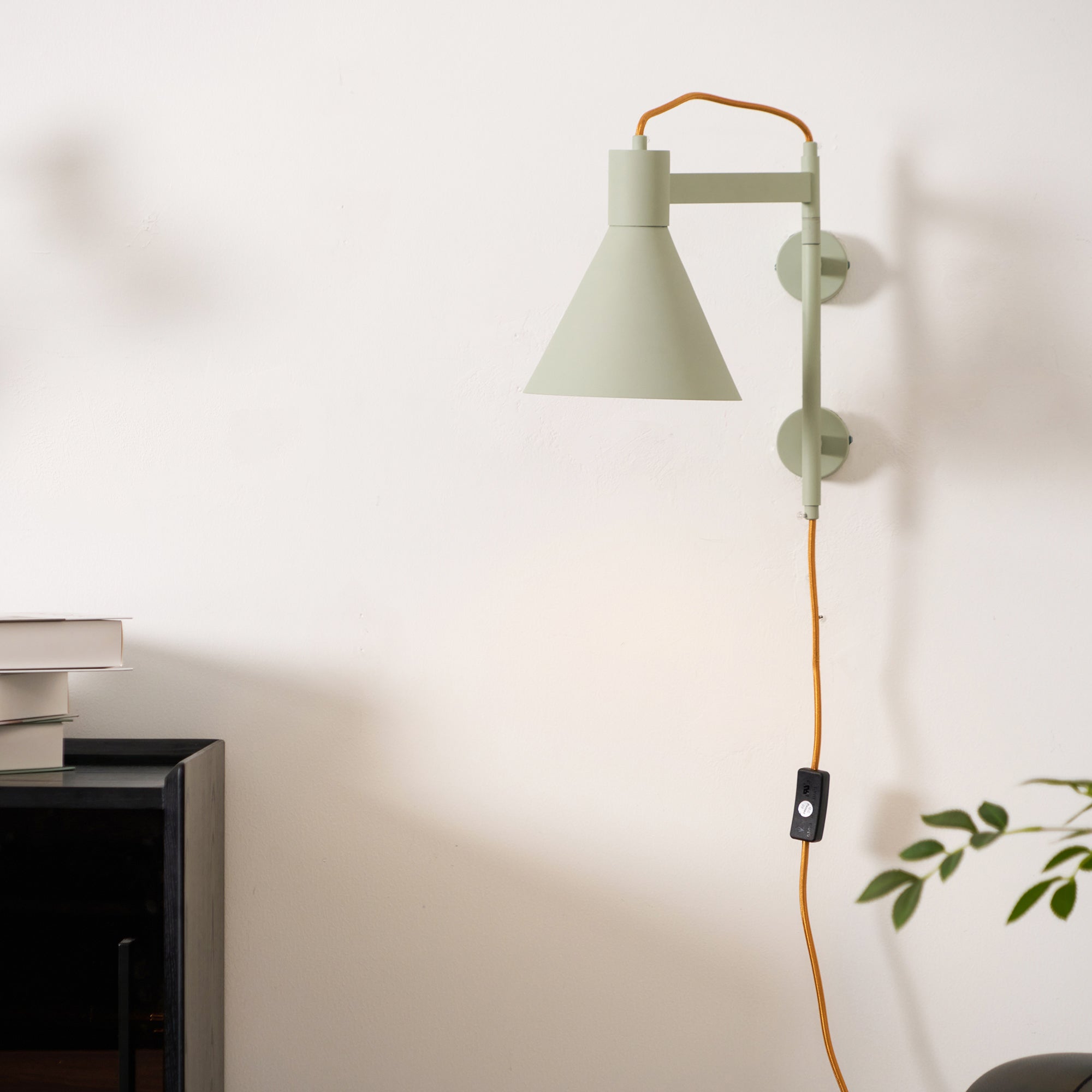 Avenirise Wall Lamp