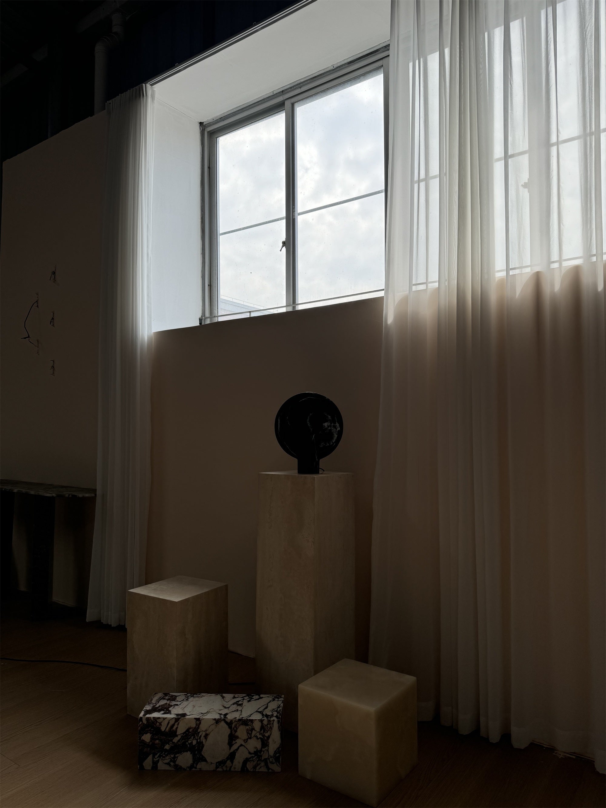 Calelora Table Lamp