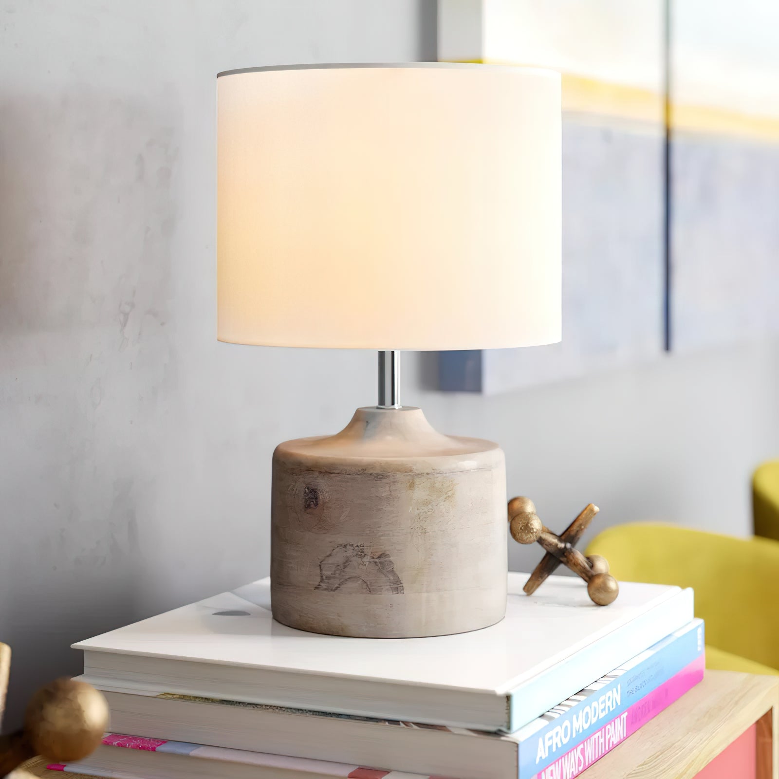 Orelaelia Table Lamp