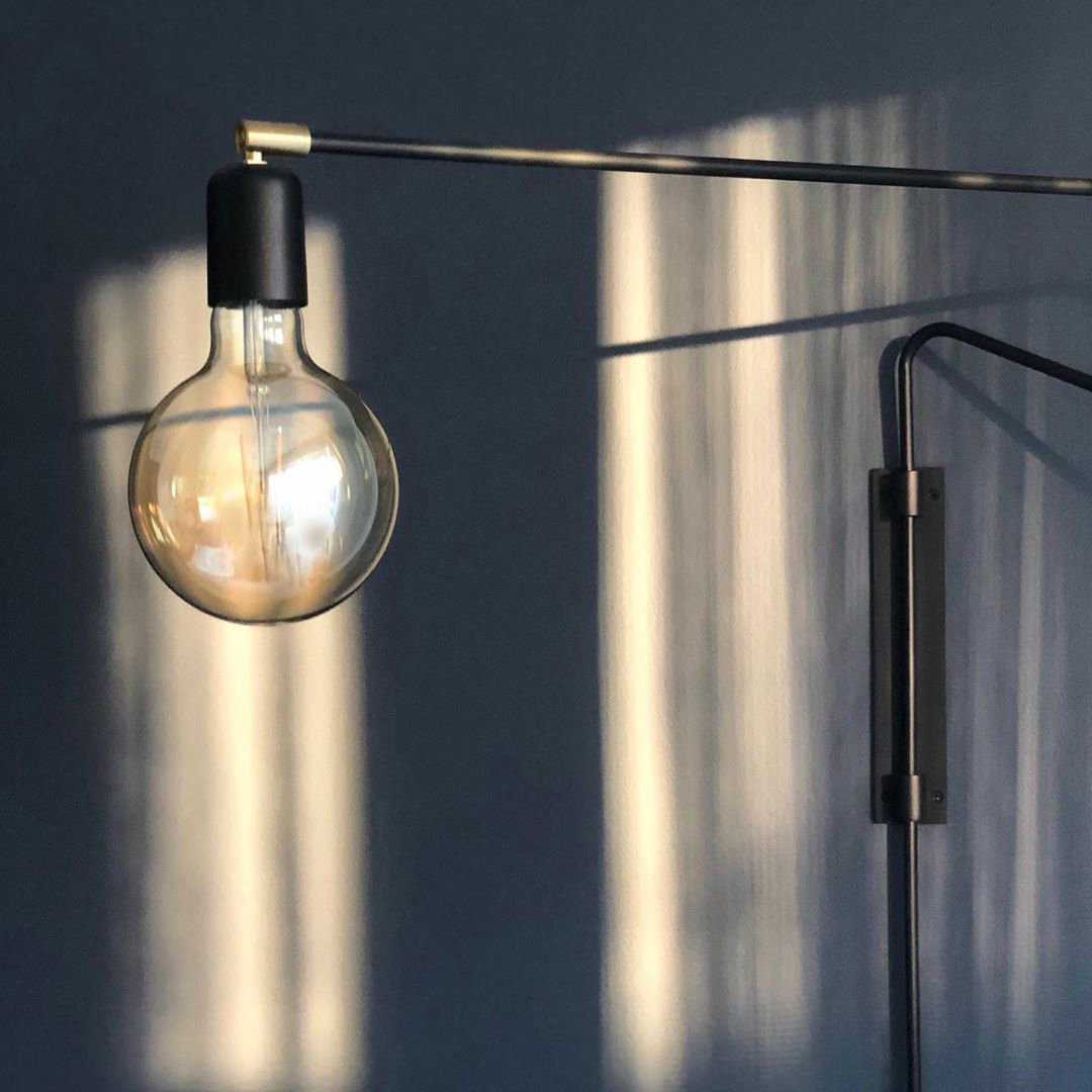 Viraeira Wall Lamp