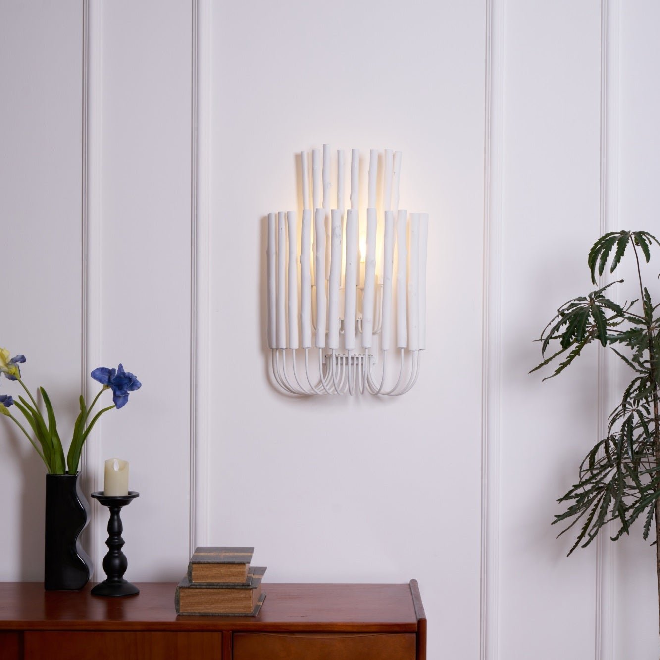 Vasilora Individual Creativity Art Wood Wall Lamp