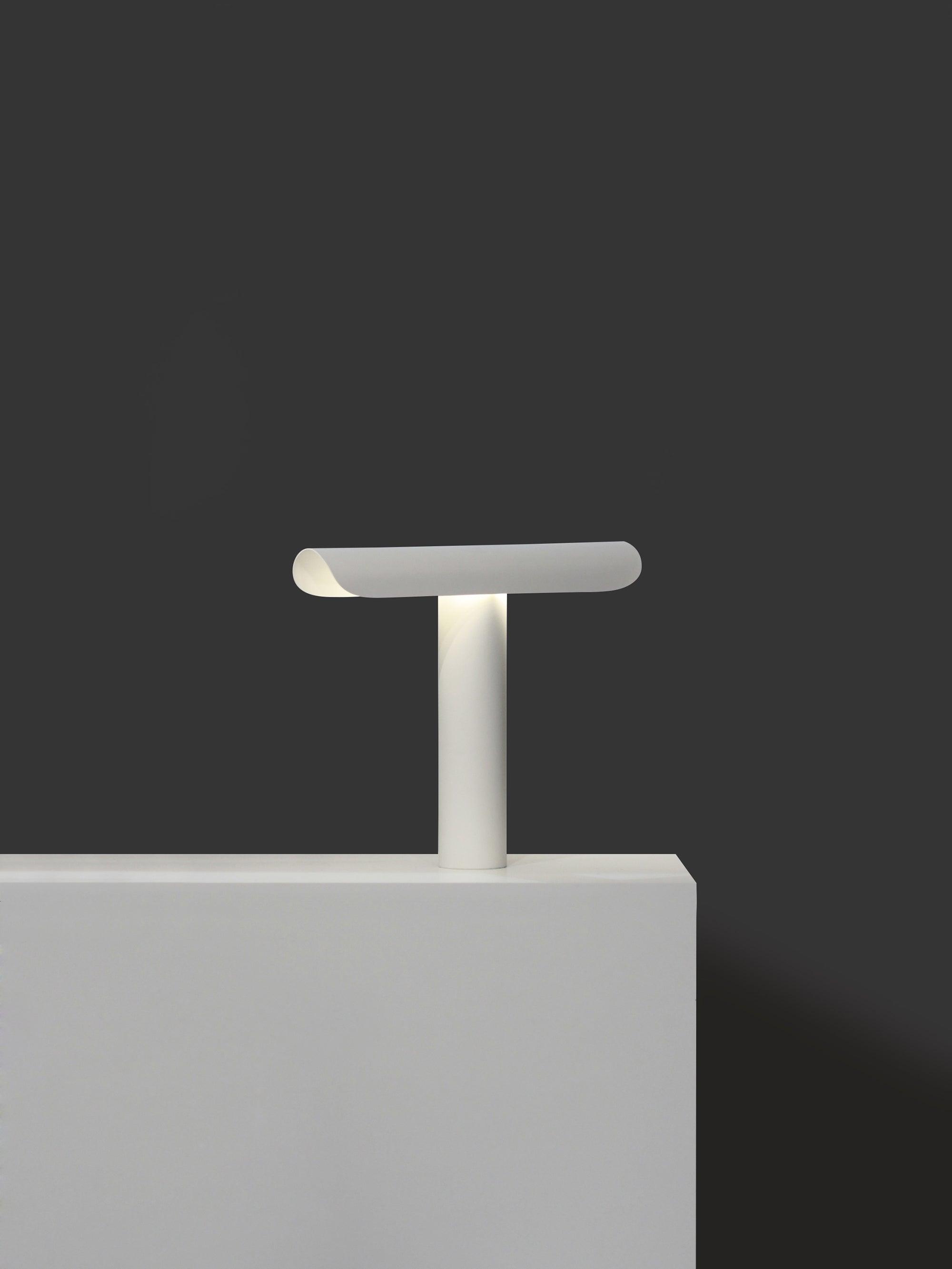 Zenice Minimalist Table Lamp