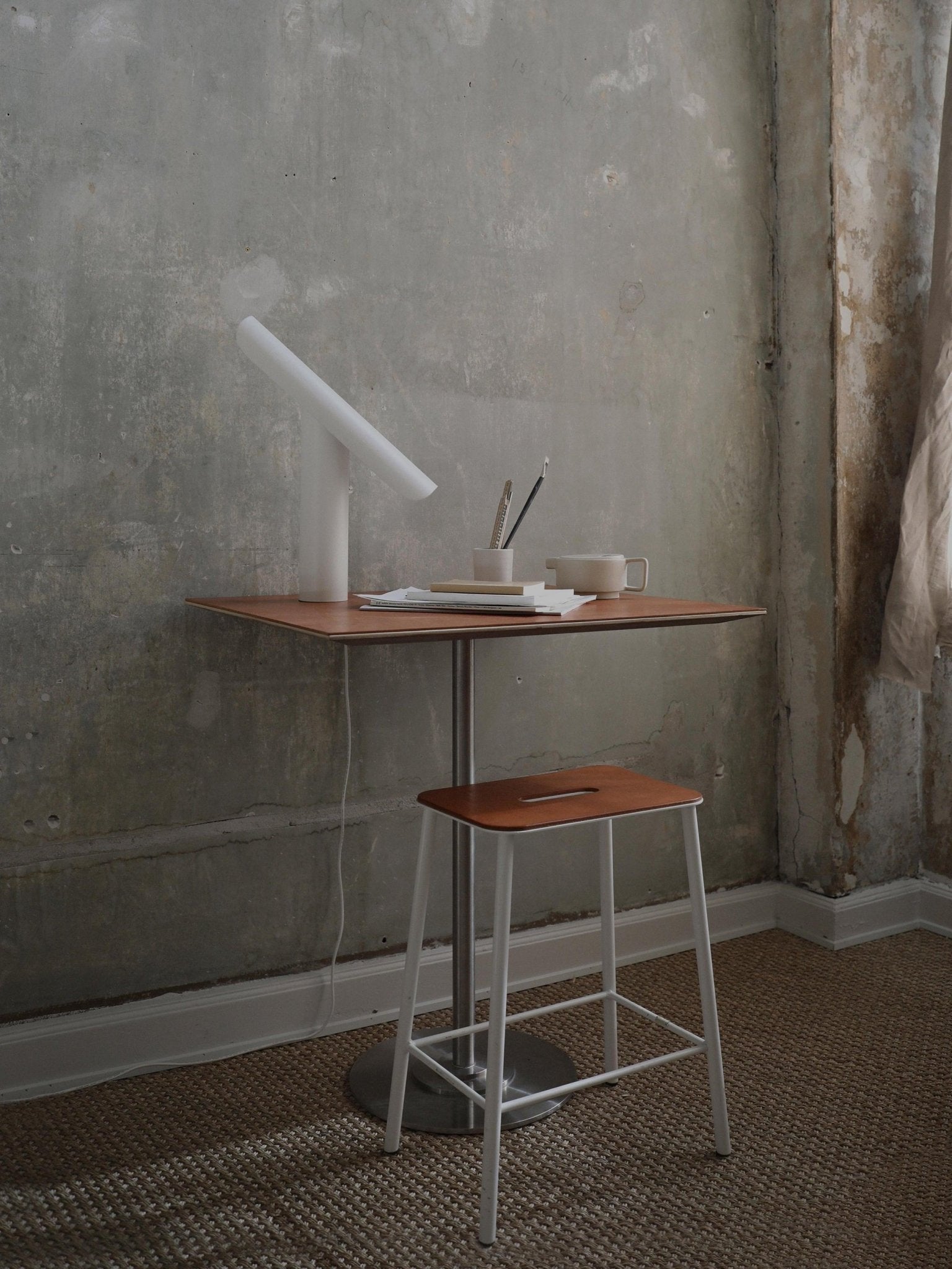 Zenice Minimalist Table Lamp