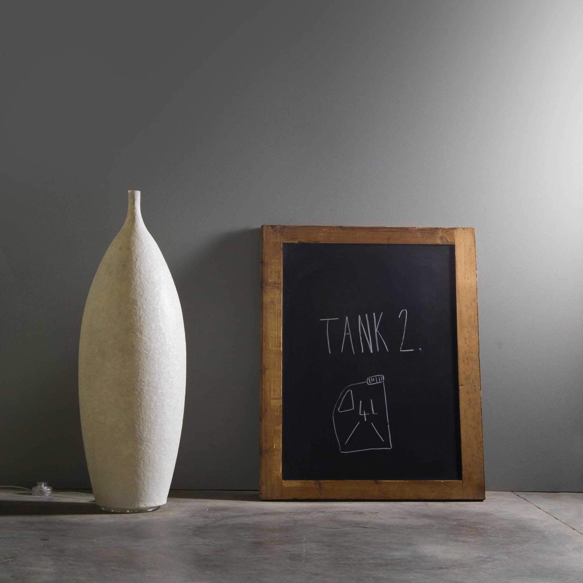 Nirivia Modern Resin Floor Lamp