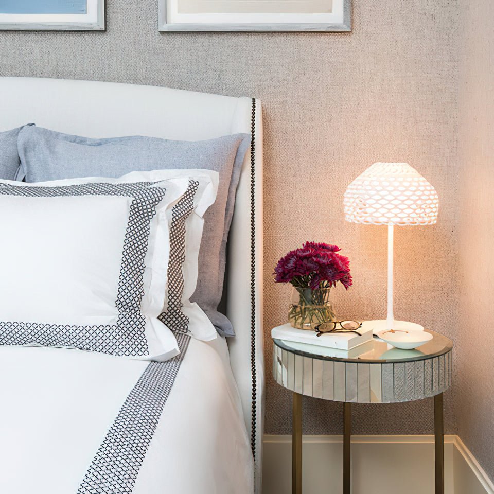 Vintace Plastic Industrial Table Lamp