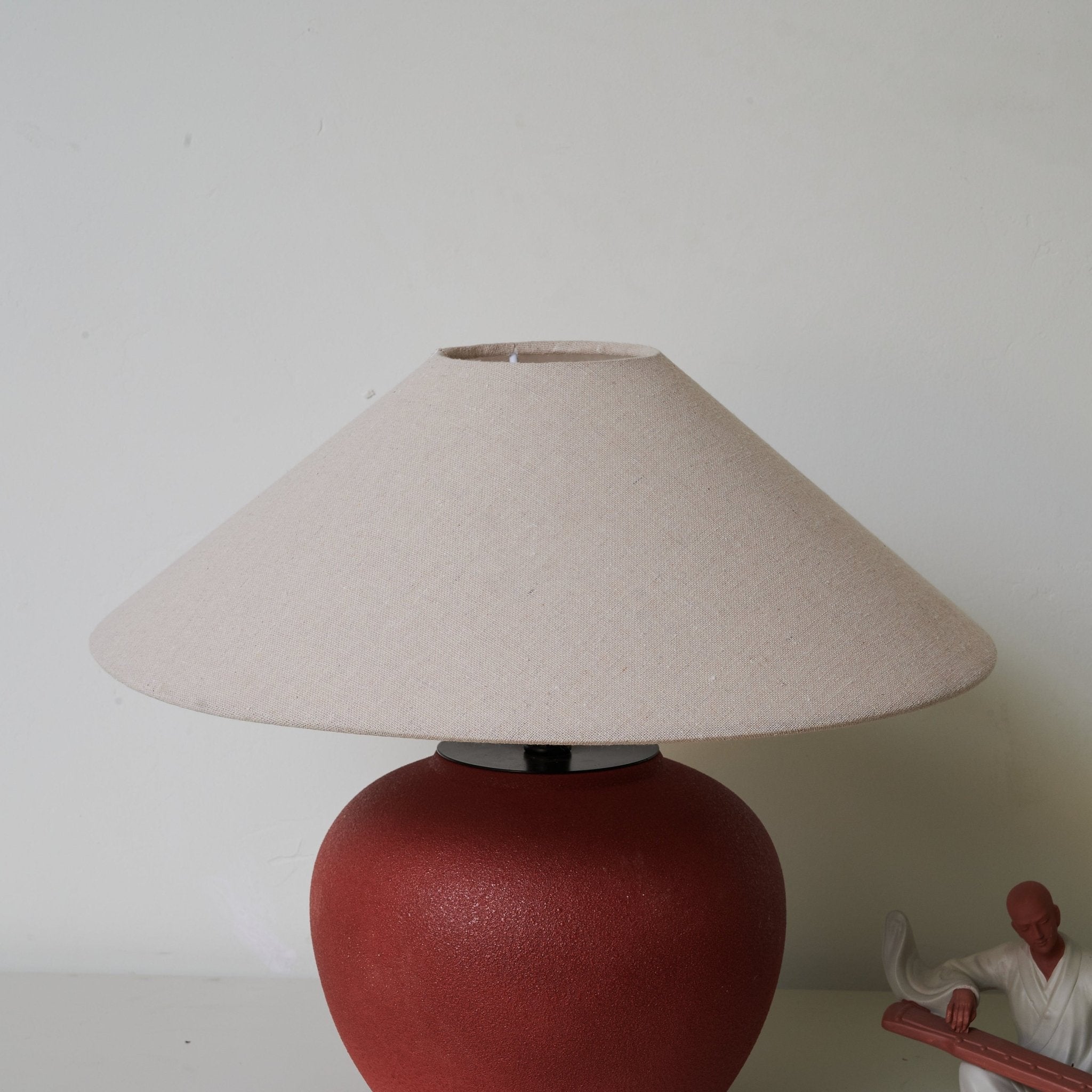Kiara Minimalist Ceramics Table Lamp