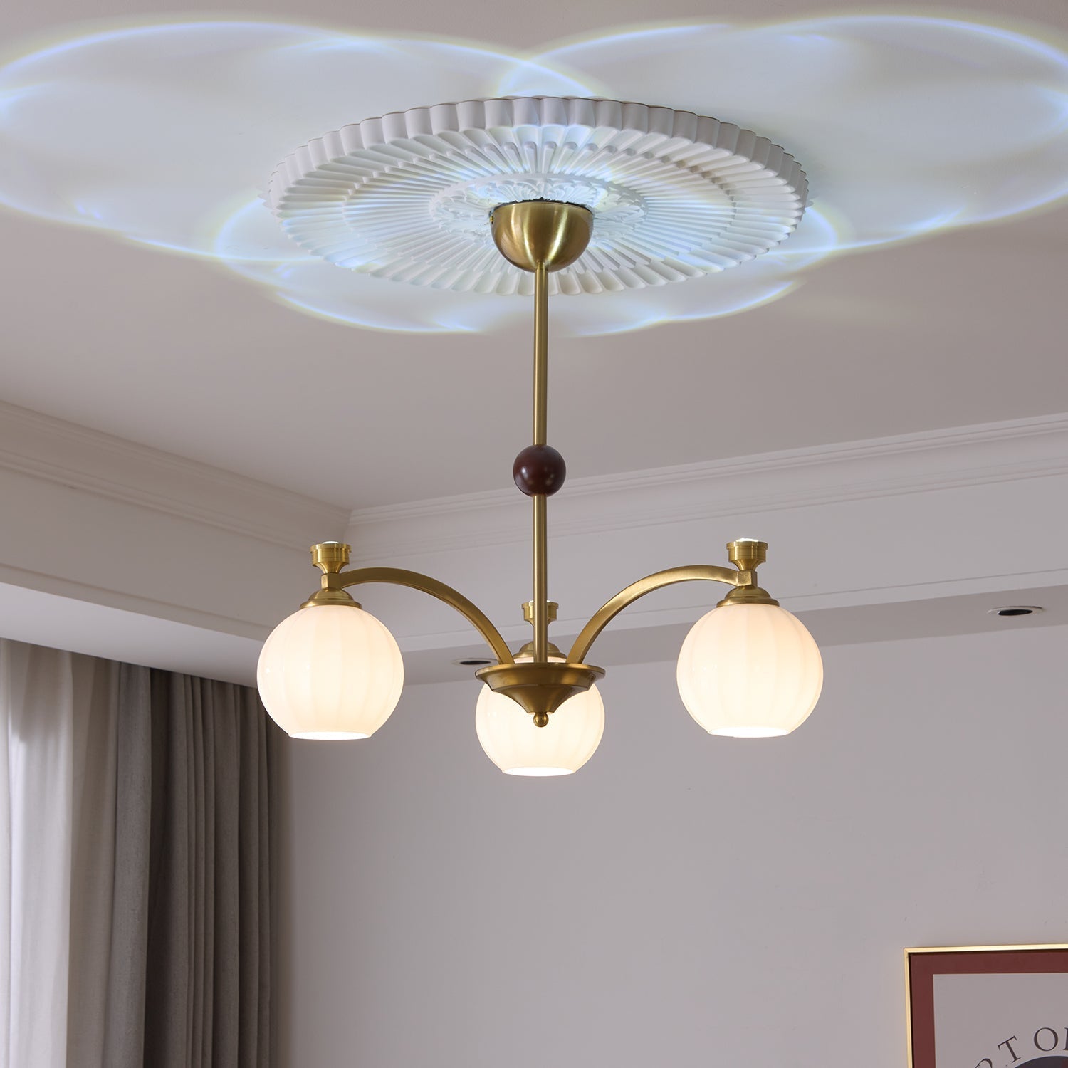 Usilia Elegance Vintage Glass Wood Chandelier