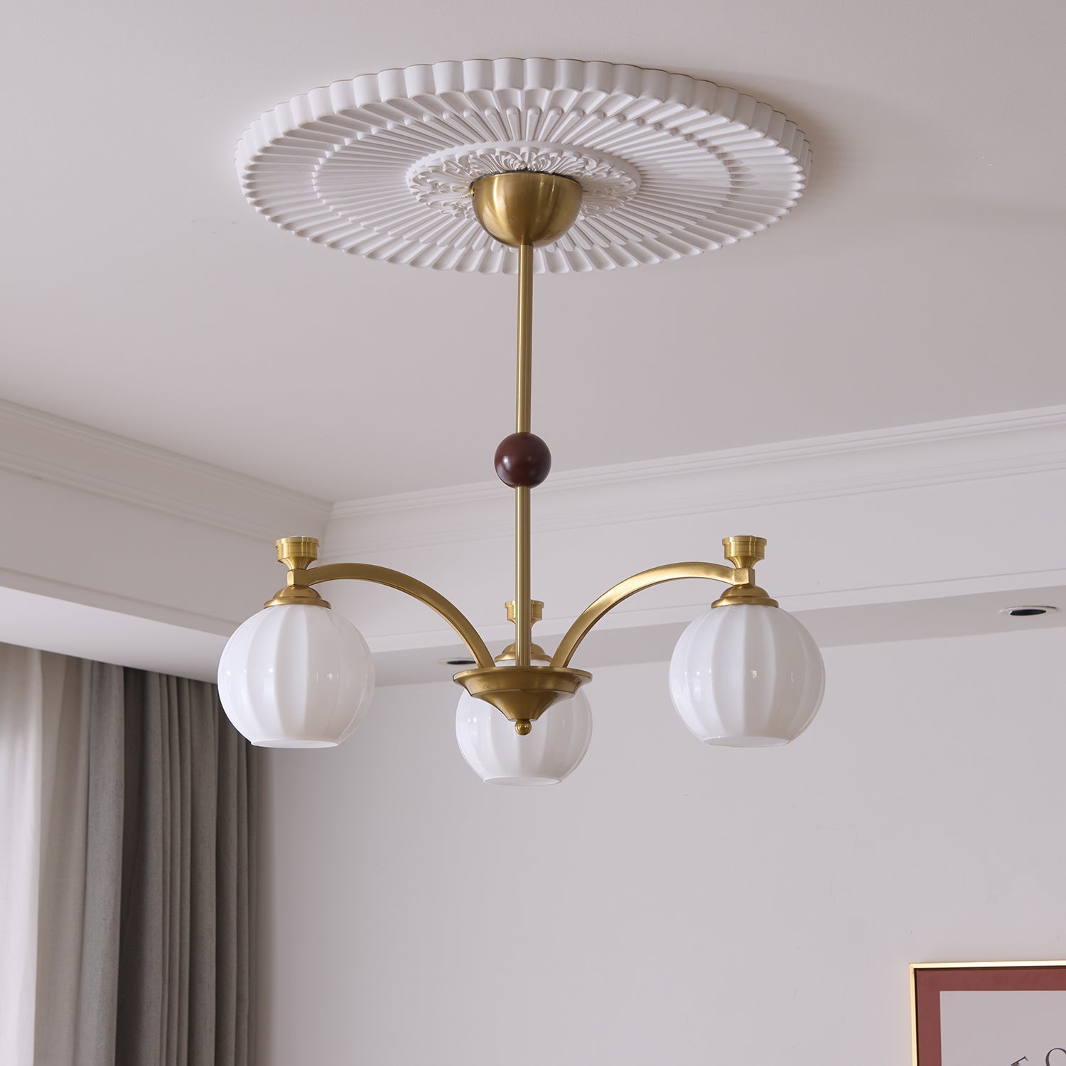 Usilia Elegance Vintage Glass Wood Chandelier