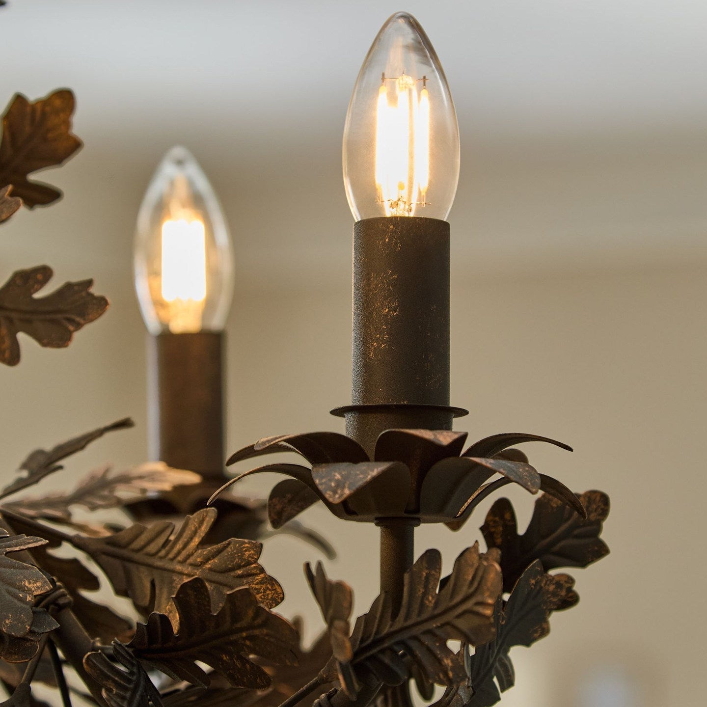 Syleeon Thicket Oak Leaf Chandelier