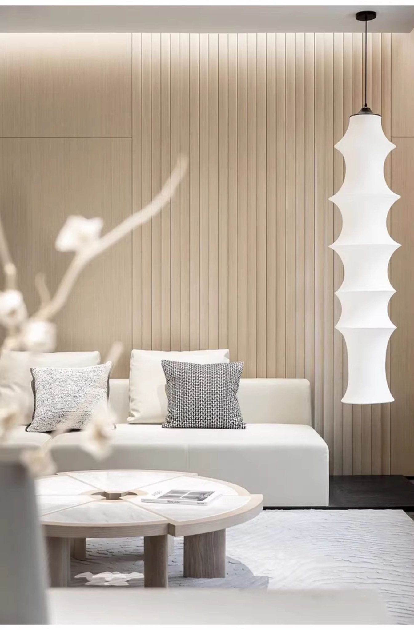 Columnis Floating Column Light