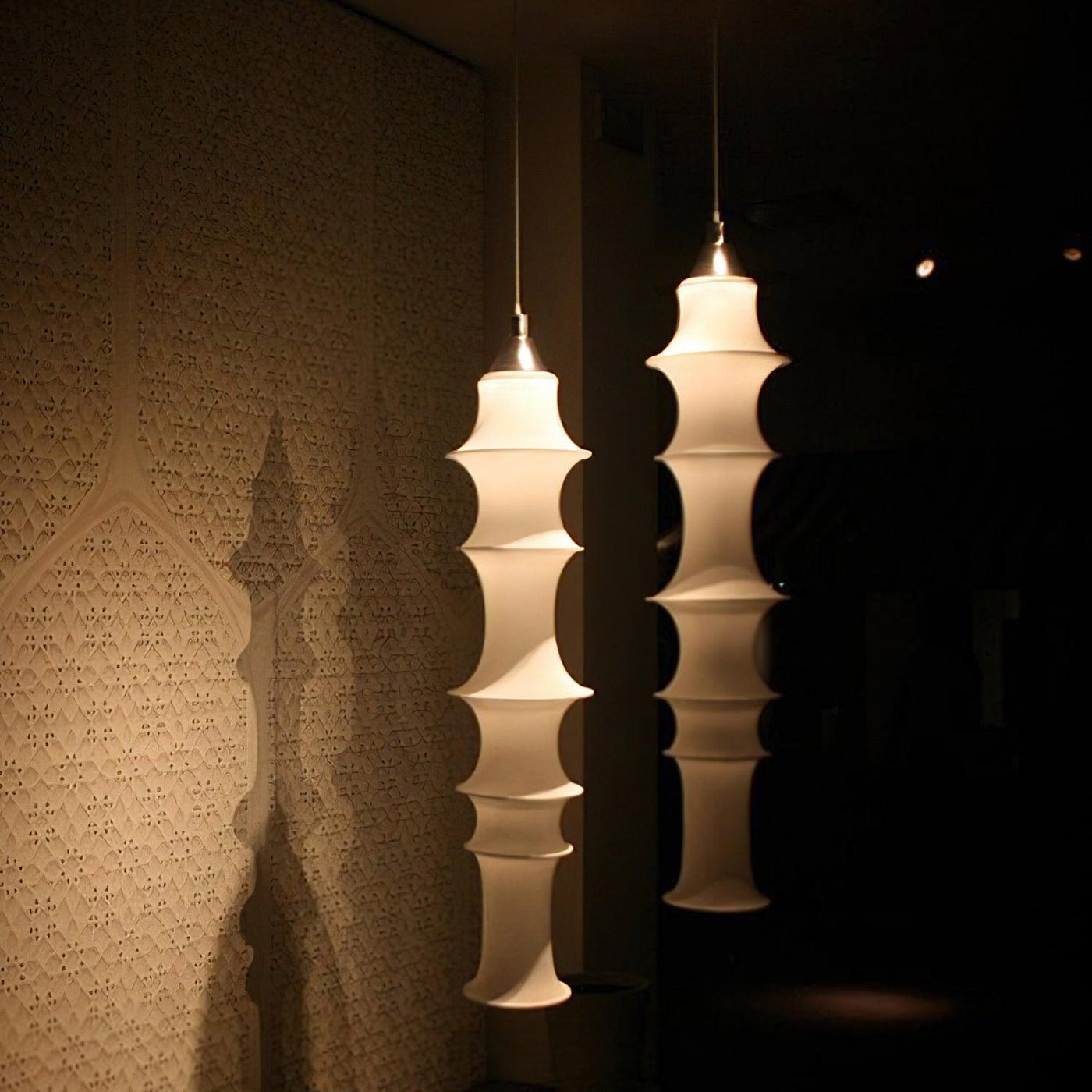Columnis Floating Column Light