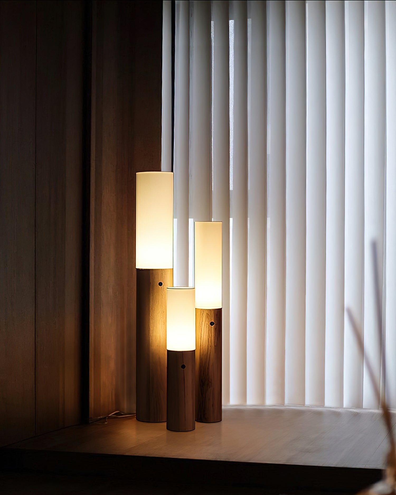 Viraalia Timber Column Floor Lamp