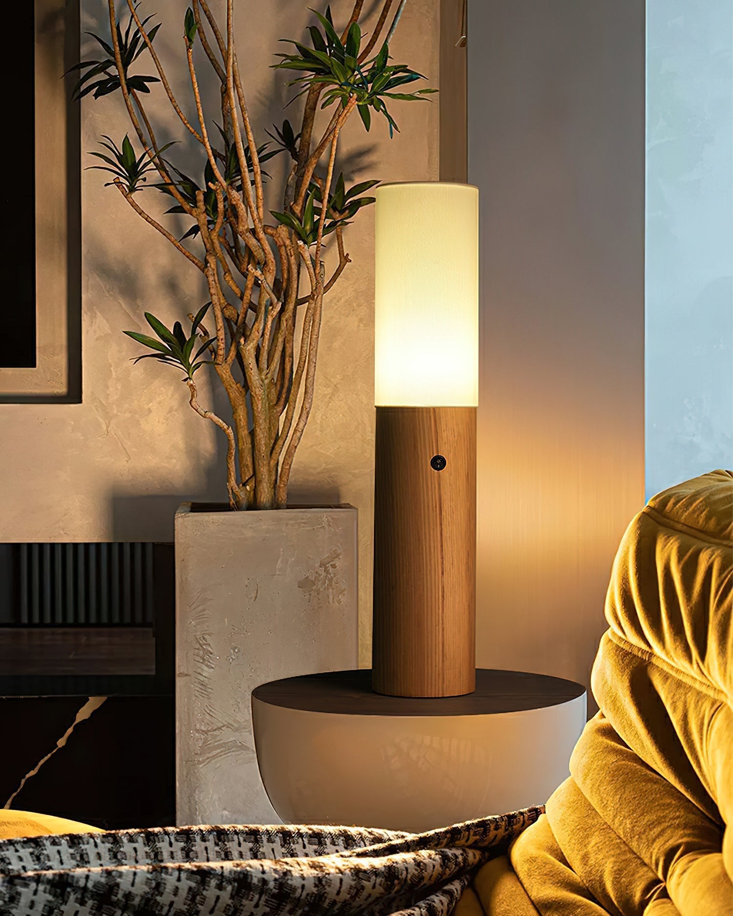 Viraalia Timber Column Floor Lamp