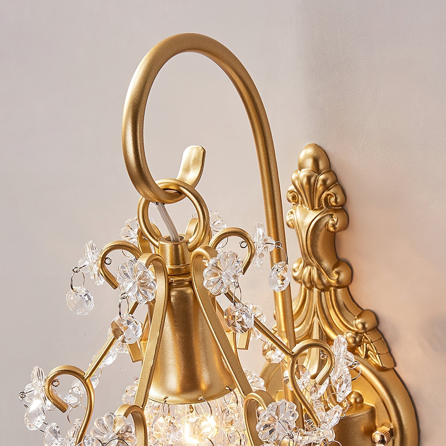 Elyenelia Postmodern Luxury Crystal Wall Lamp
