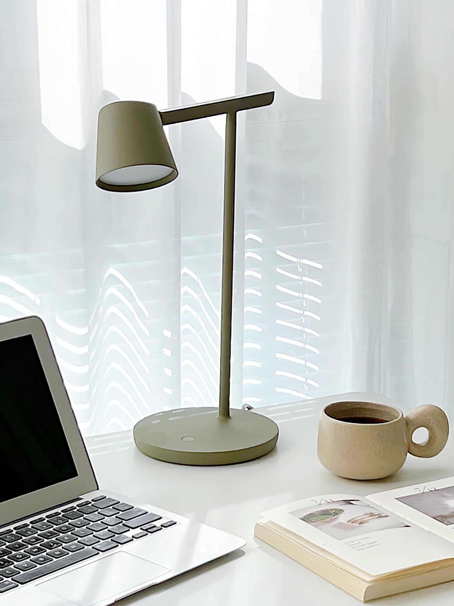 Caelthorne Core Table Lamp