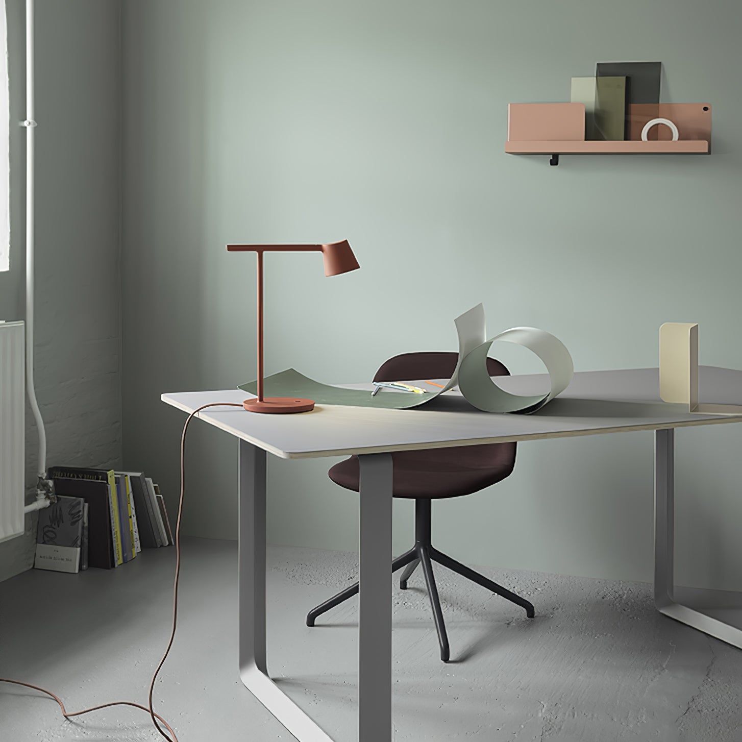 Caelthorne Core Table Lamp