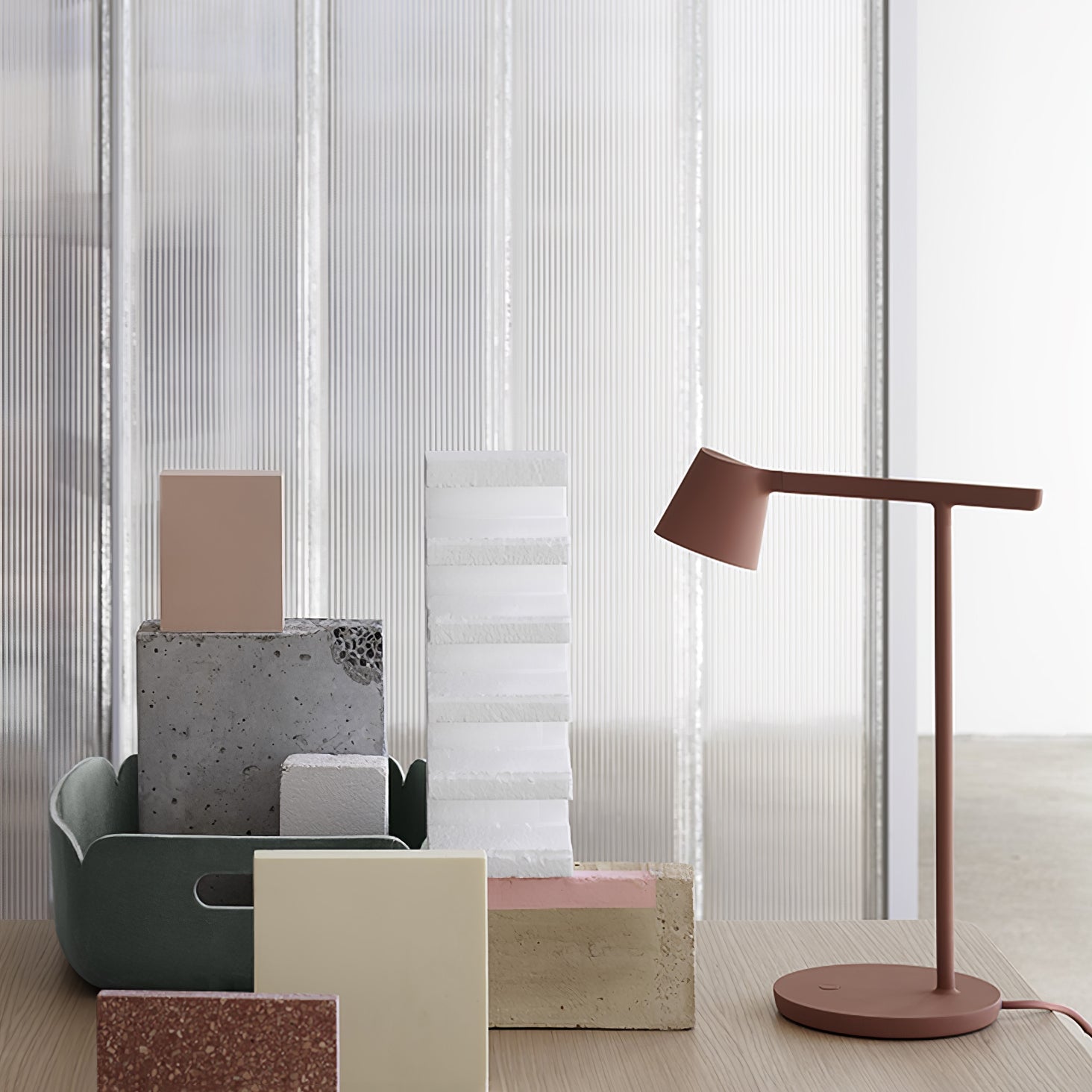 Caelthorne Core Table Lamp