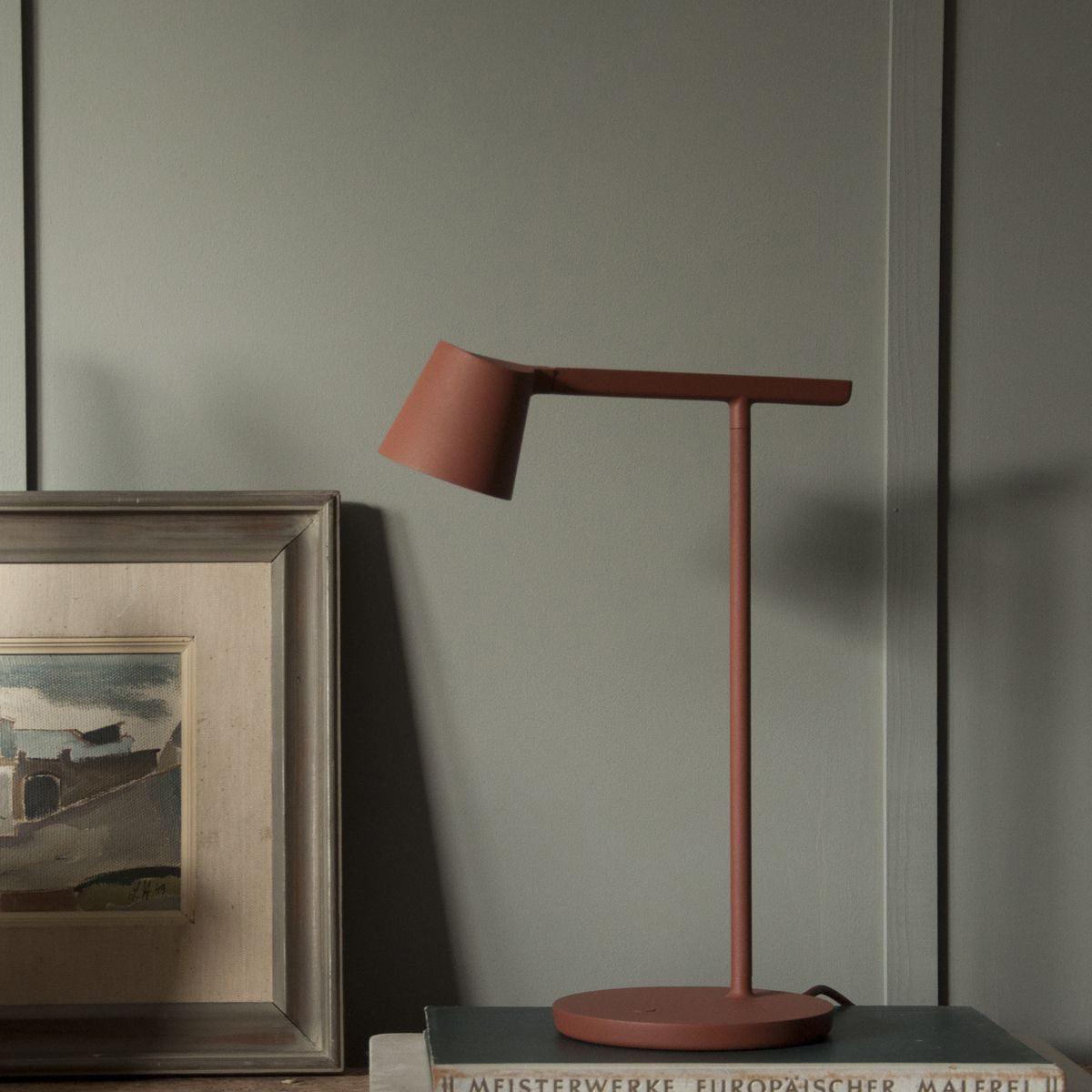 Caelthorne Core Table Lamp