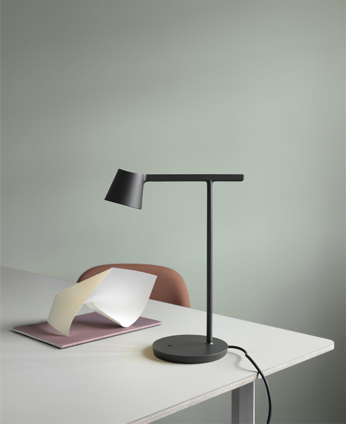 Caelthorne Core Table Lamp