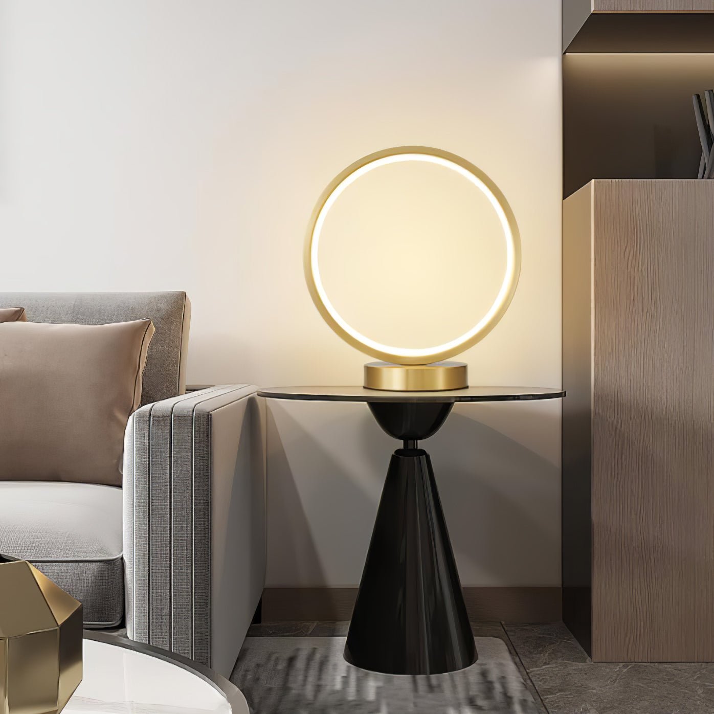 Cirra Elegan Brass Table Lamp