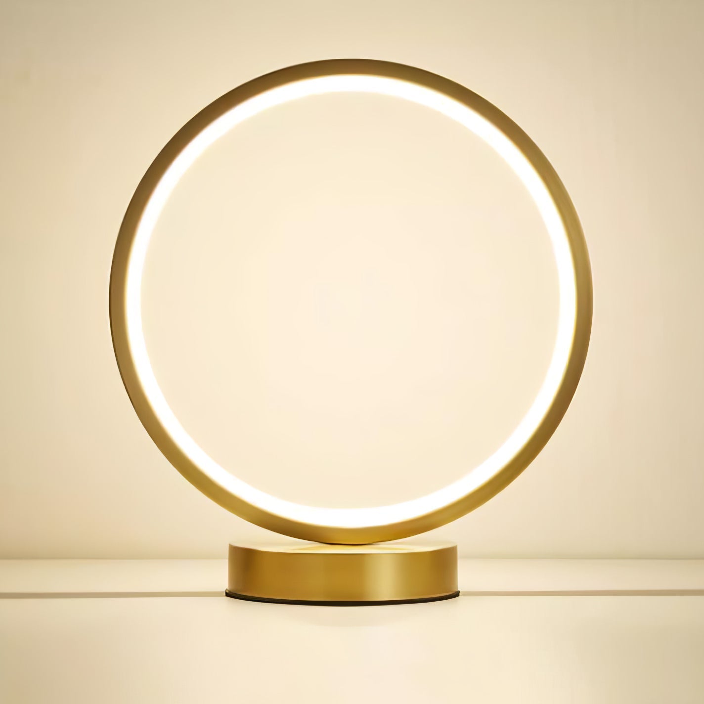 Cirra Elegan Brass Table Lamp