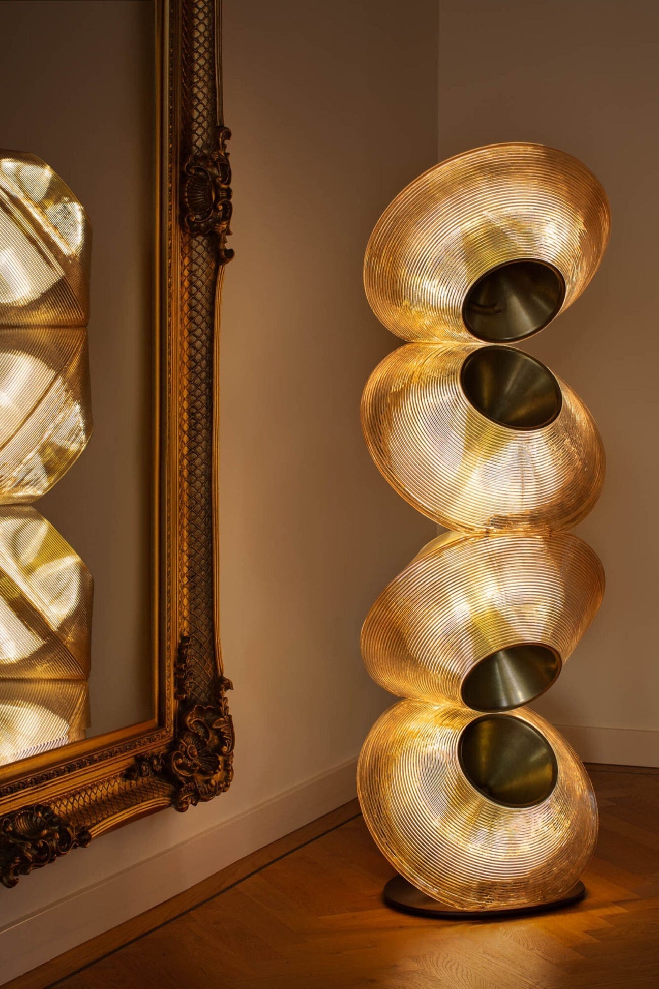 Caluena Lumen Tower Floor Light