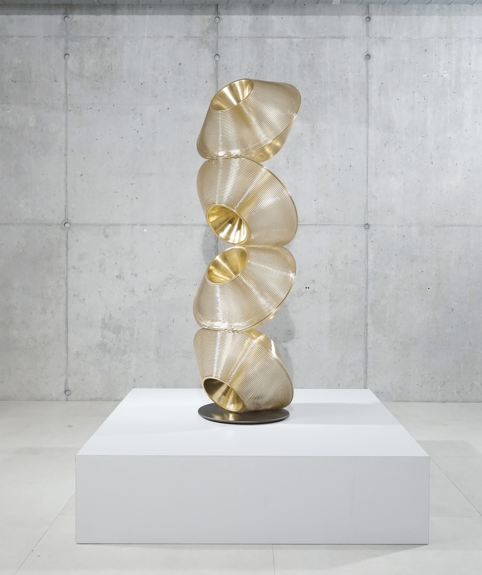 Caluena Lumen Tower Floor Light