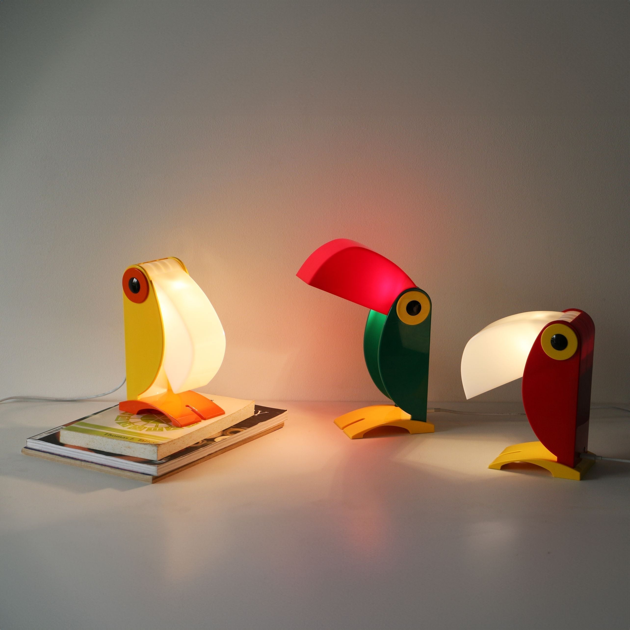 Viraeniella Table Lamp (Built-in Battery)