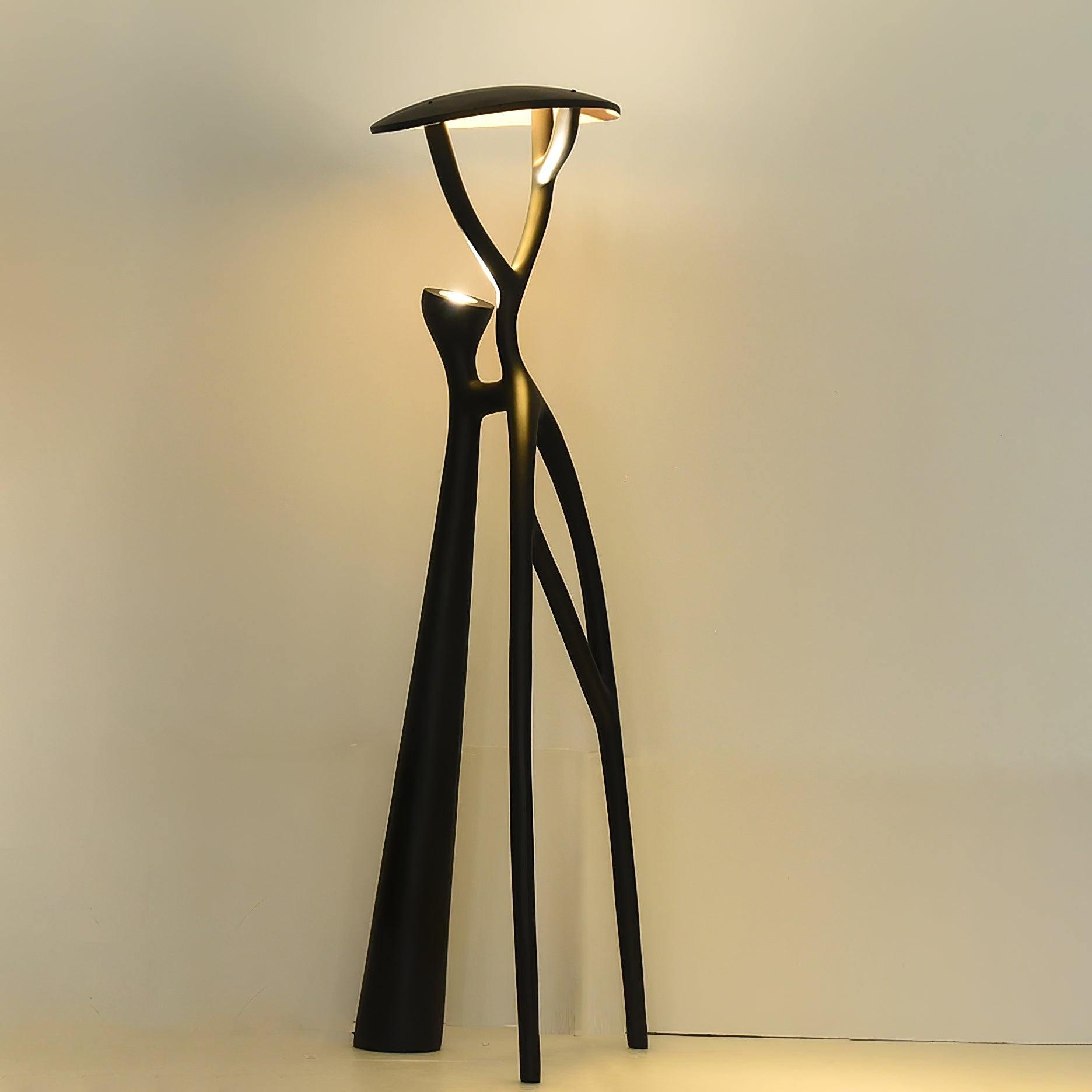 Seluia Gothic Tree Sculpture Floor Lamp