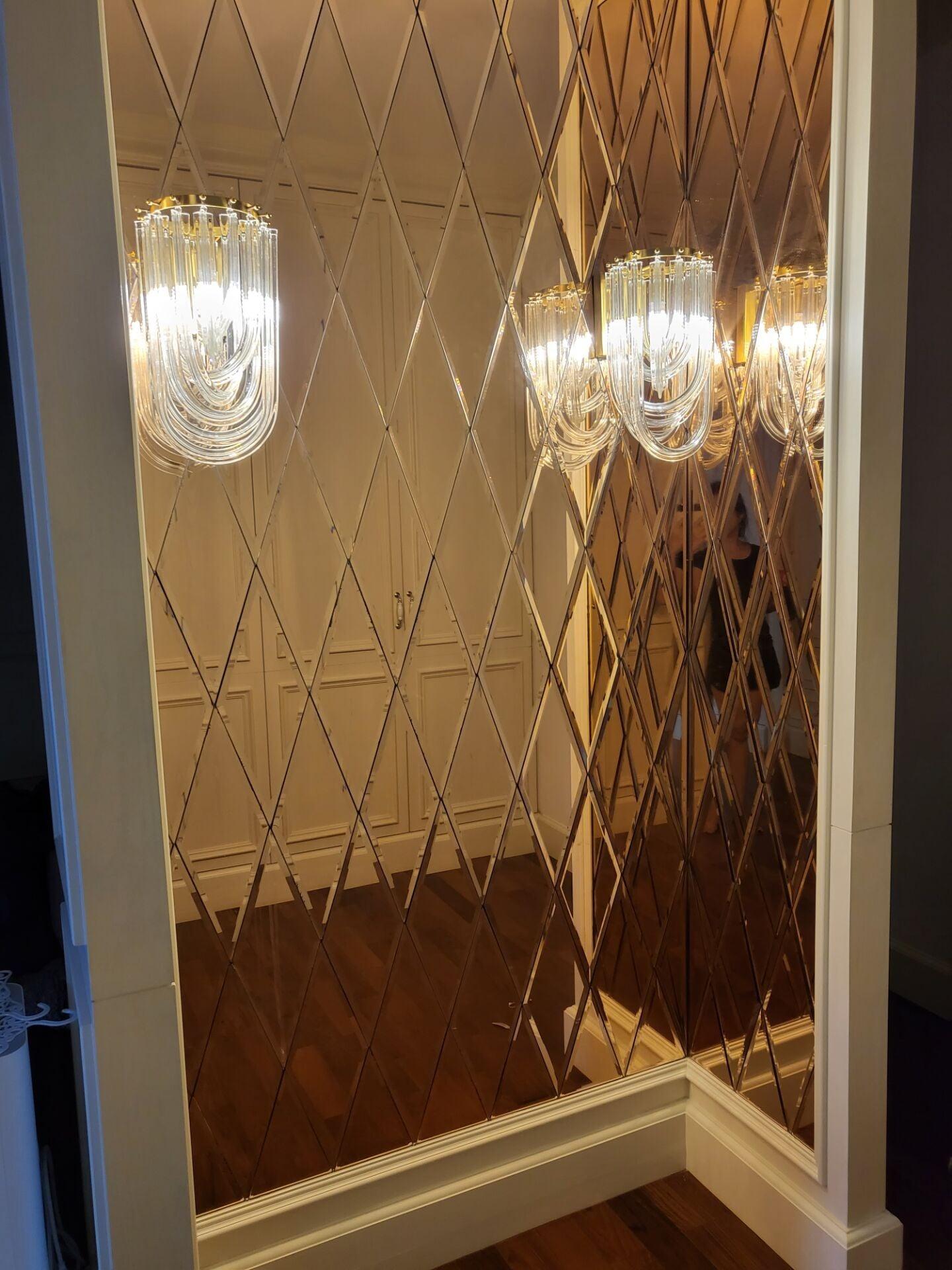 Aurelix Trevi Glass Wall Lamp