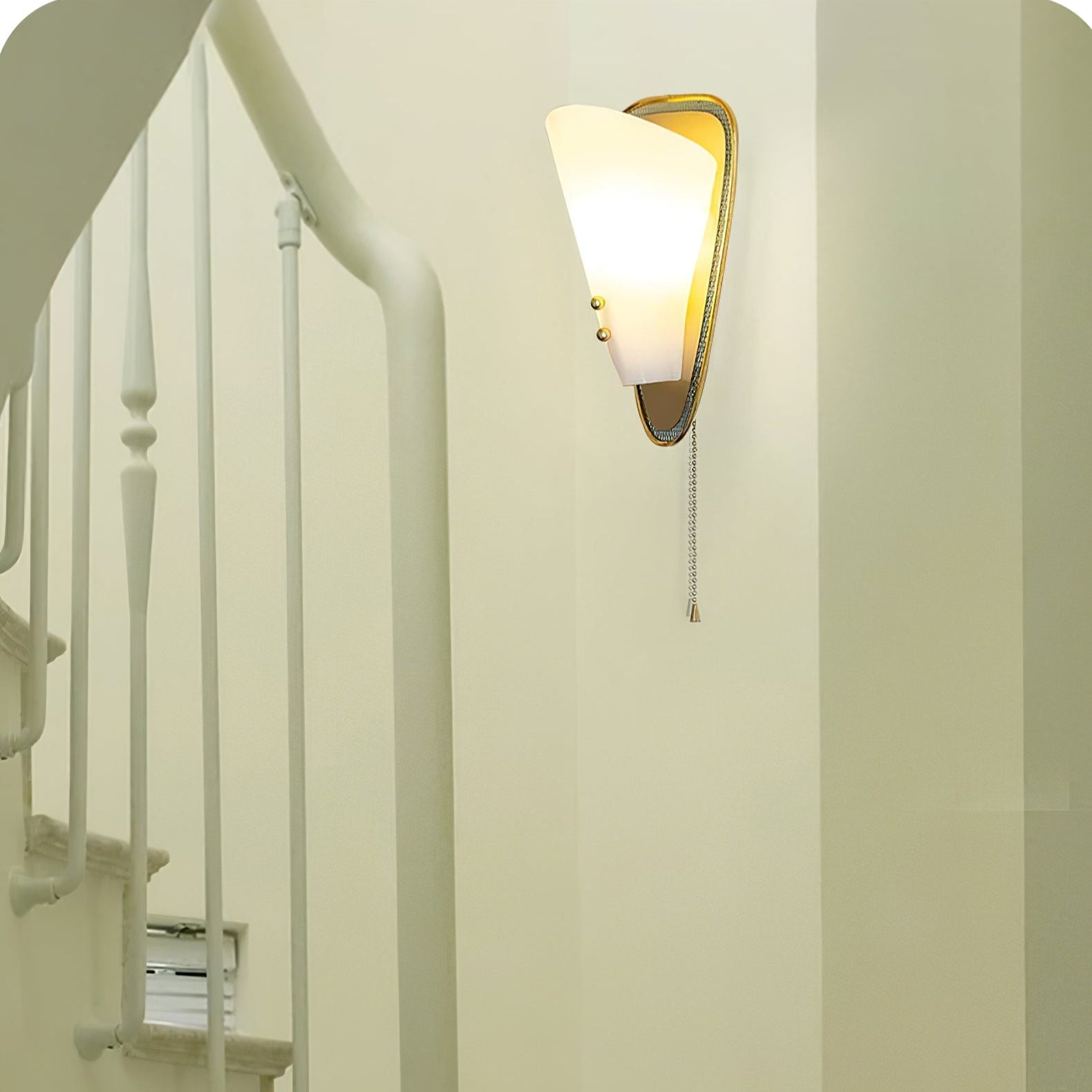 Auremont Triangular Wall Lamp