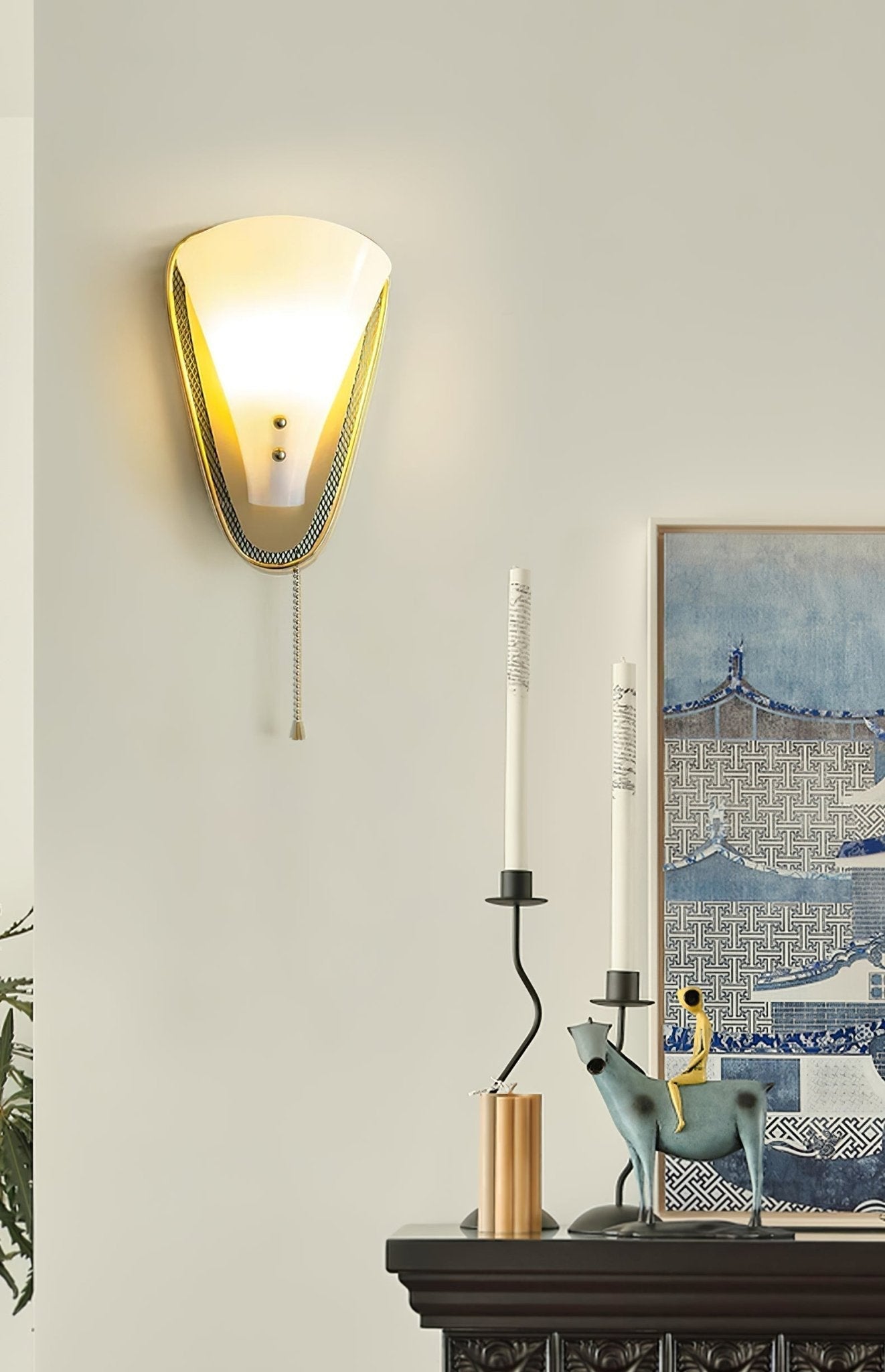 Auremont Triangular Wall Lamp