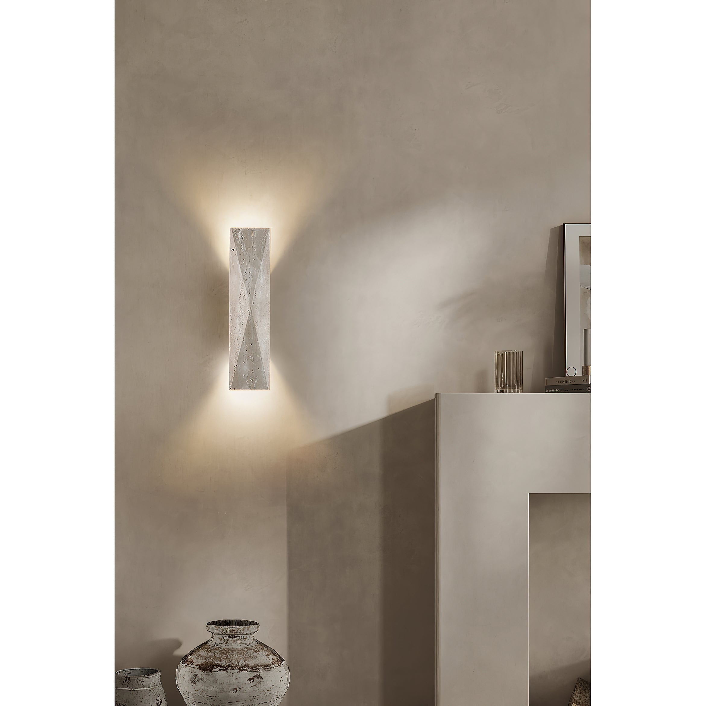Taveenne Travertine Wall Lamp