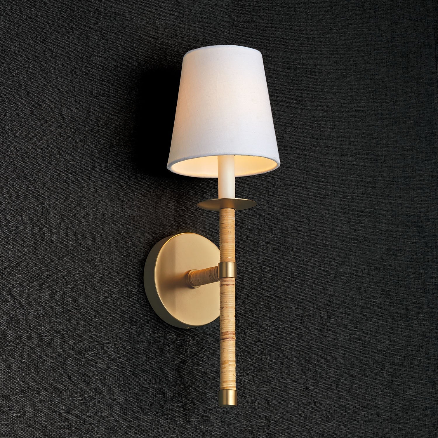 Aveninielle Wall Lamp