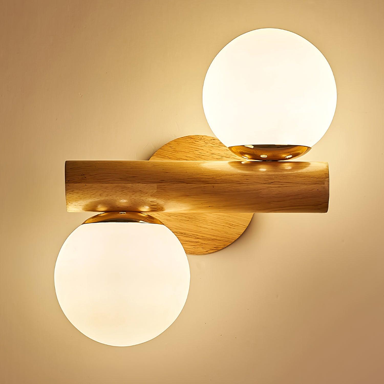 Fioran Wood Scandinavian Wall Lamp