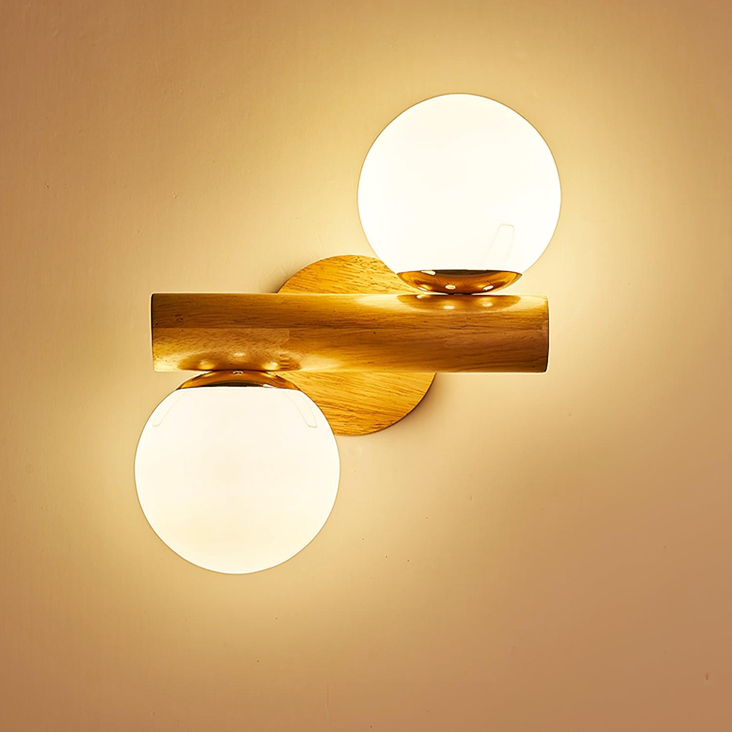 Fioran Wood Scandinavian Wall Lamp