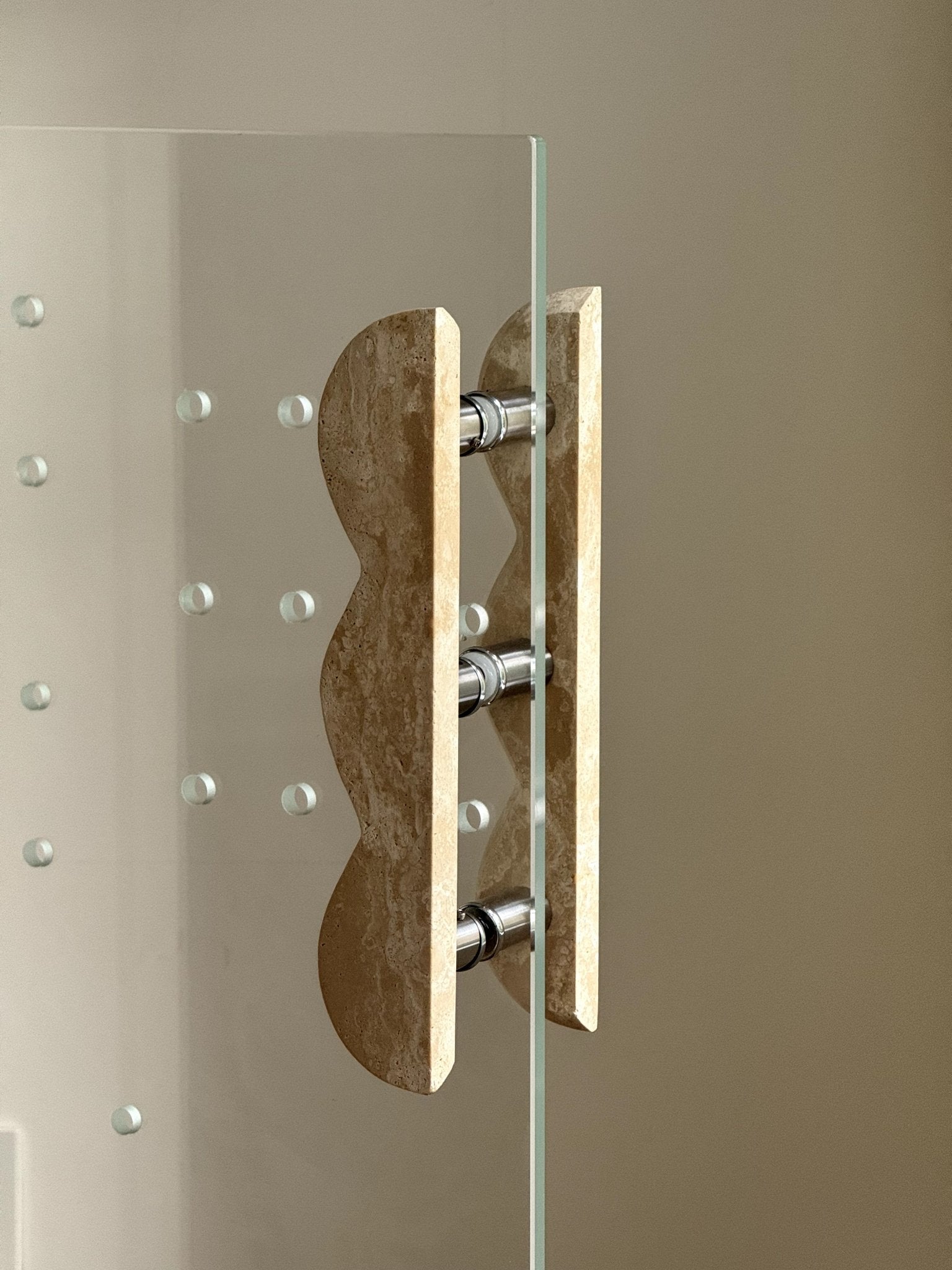 Marisyn Twin-Curve Pull Handle