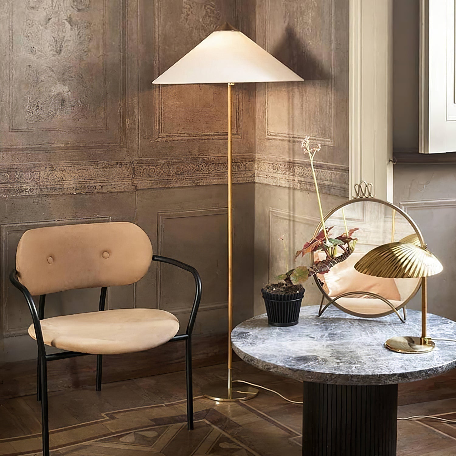 Docor Minimalist Floor Lamp
