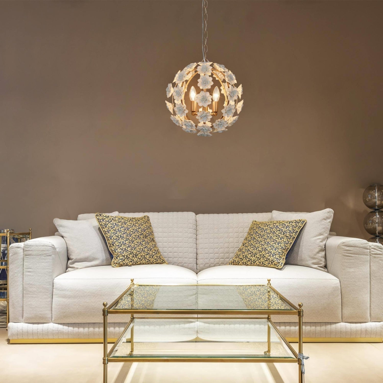 Avenenora Chandelier