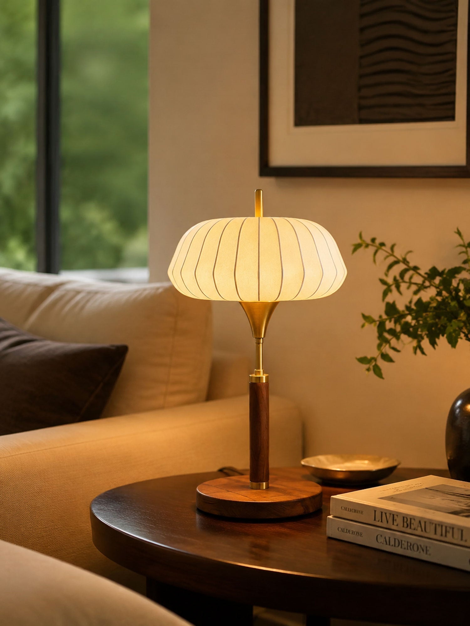Viraeora Table Lamp
